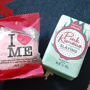 Pink Kimono Chunk and I ❤ Me Bath Fizi